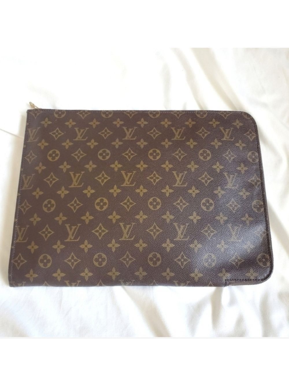 Louis Vuitton Monogram Documents Case Large 16